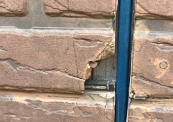 壁面の破損